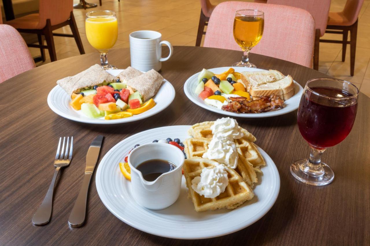 Holiday Inn Poughkeepsie By Ihg Екстериор снимка