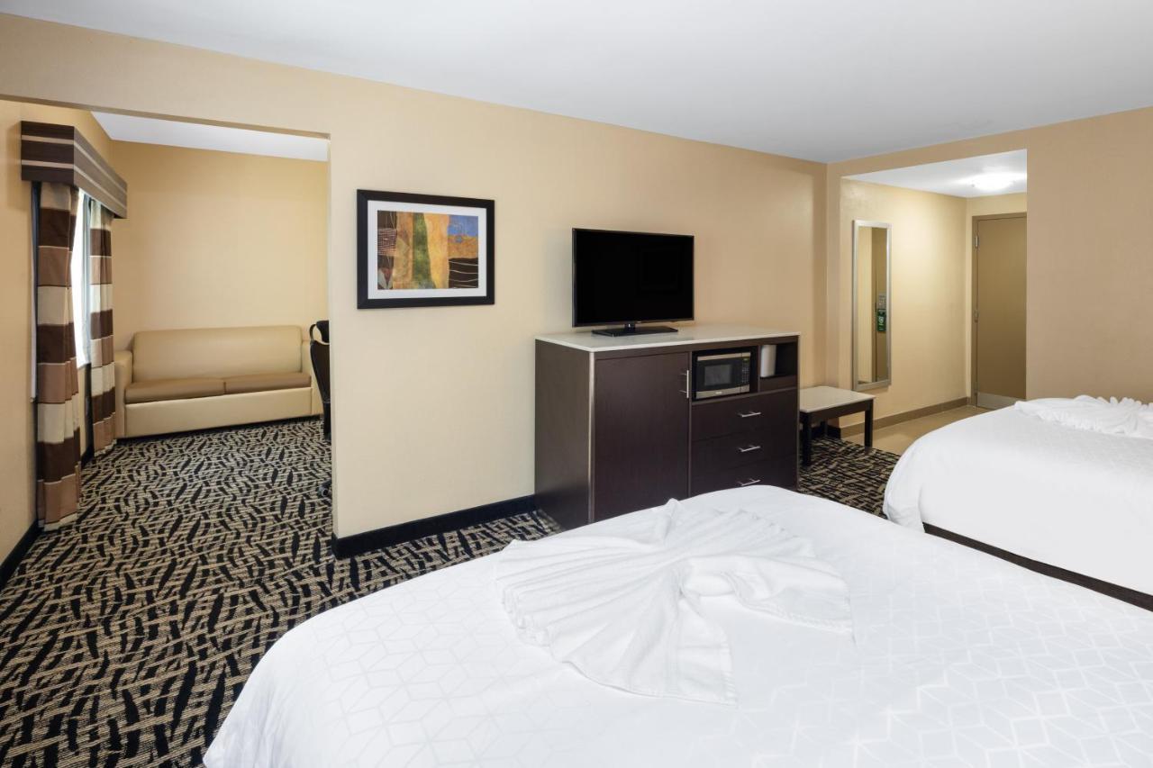 Holiday Inn Poughkeepsie By Ihg Екстериор снимка